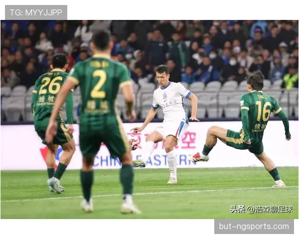 上海申花边路利用有限，进攻宽度不足是否制约战术展开？