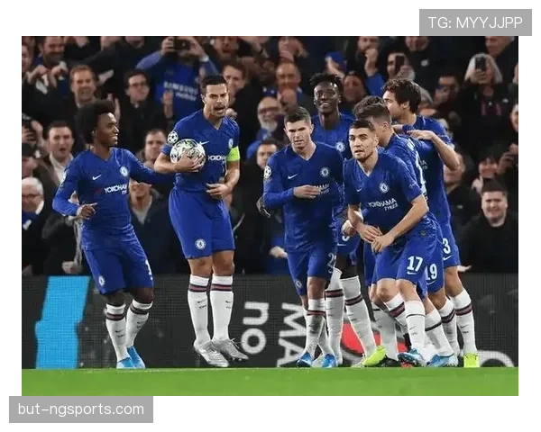 切尔西阵容庞大但表现波动明显，结构问题在本赛季逐步体现，稳定性面临考验